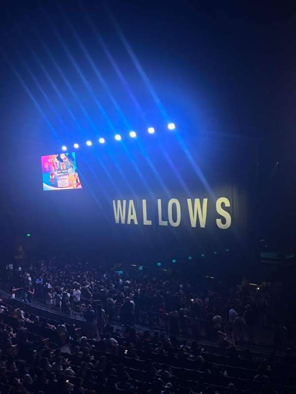 Smart Financial Centre, section: 105, row: EE, seat: 1