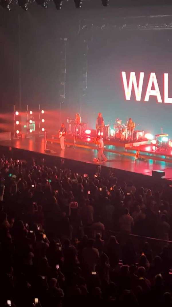 Smart Financial Centre, section: 105, row: EE, seat: 1