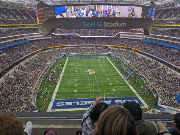 SoFi Stadium, section: 428, row: 3, seat: 4