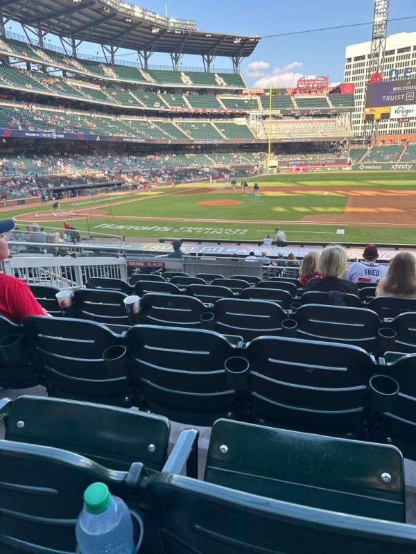 Truist Park, section: 118, row: 7, seat: 14