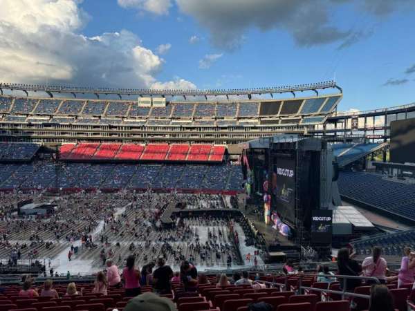 Gillette Stadium, section: CL29, row: 17, seat: 5
