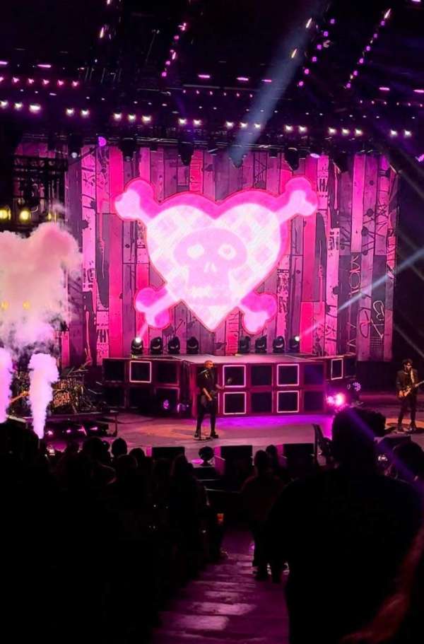 Shoreline Amphitheatre, section: 102, row: 203, seat: F6