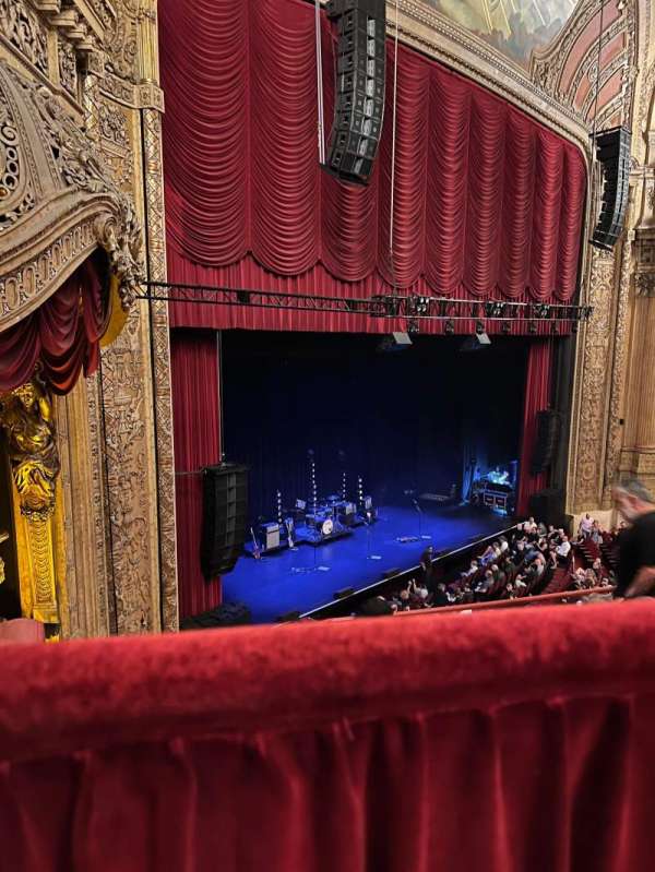 Chicago Theatre, section: Balcony1L, row: A, seat: 119