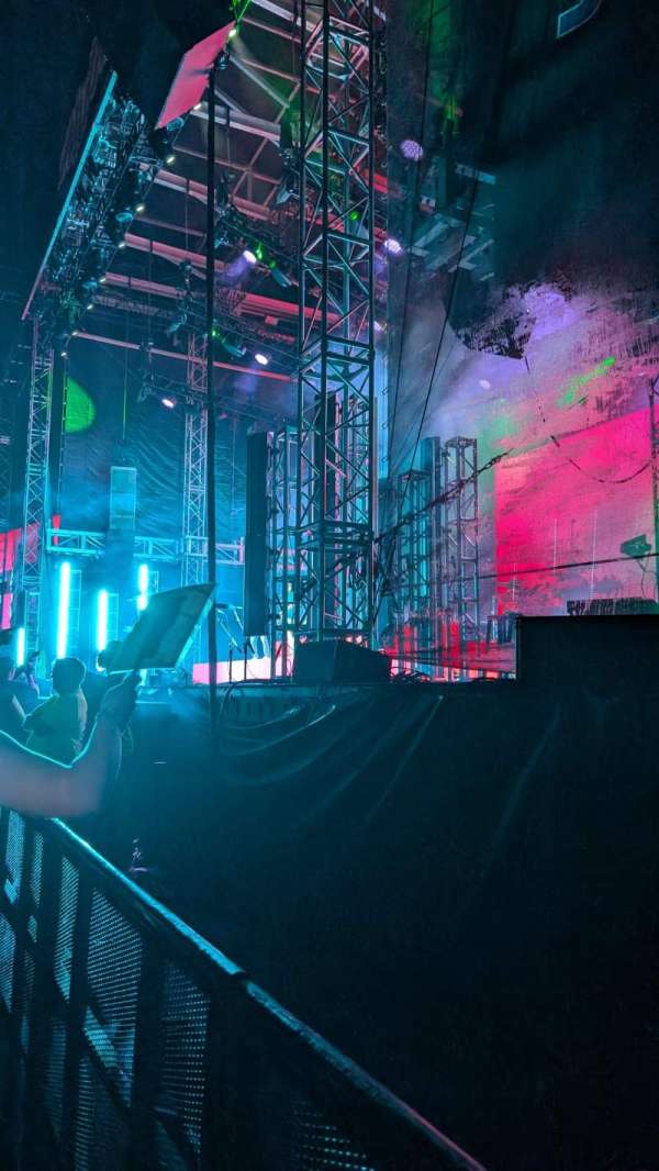Wind Creek Steel Stage, section: 101, row: A, seat: 13