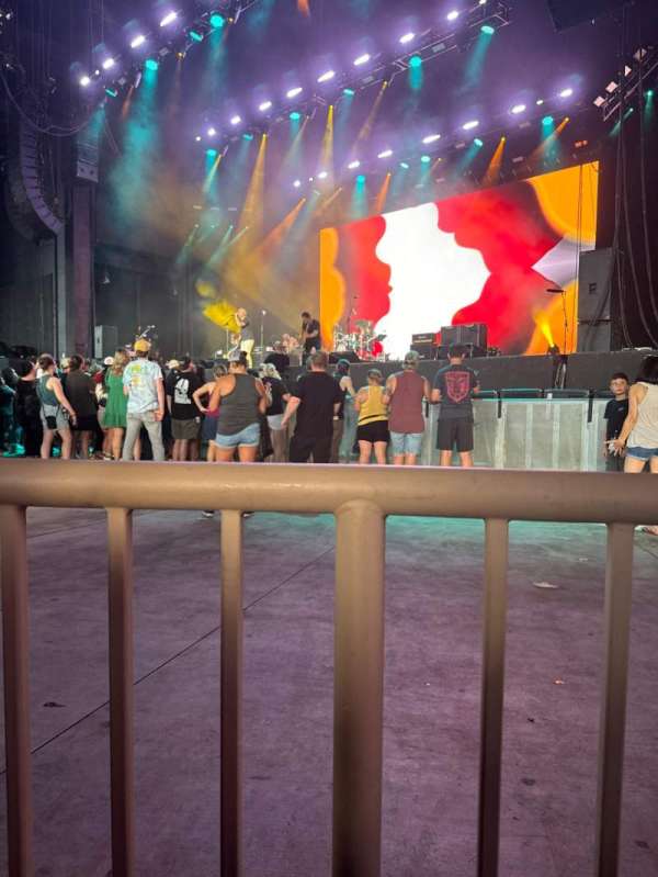 Dos Equis Pavilion, section: 100, row: G, seat: 18