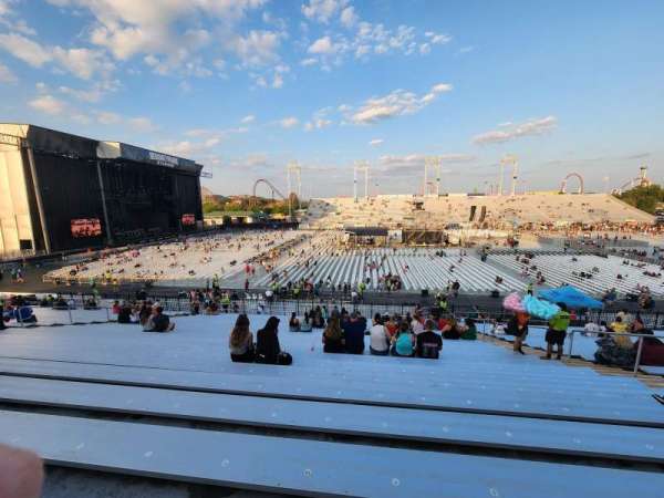 Hershey Park Stadium, section: 7, row: T, seat: 9