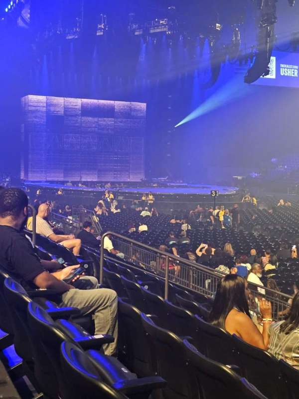 CFG Bank Arena, section: 119, row: G, seat: 5