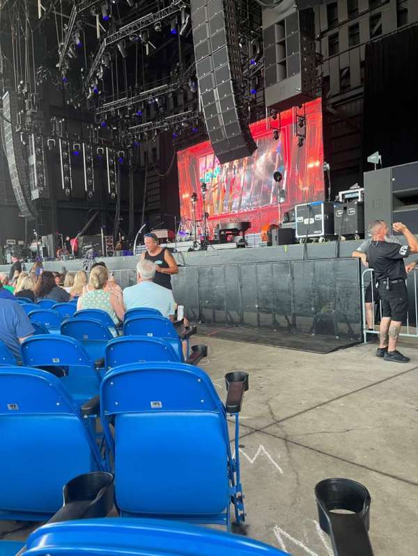 MidFlorida Credit Union Amphitheatre, section: 3, row: M, seat: 25