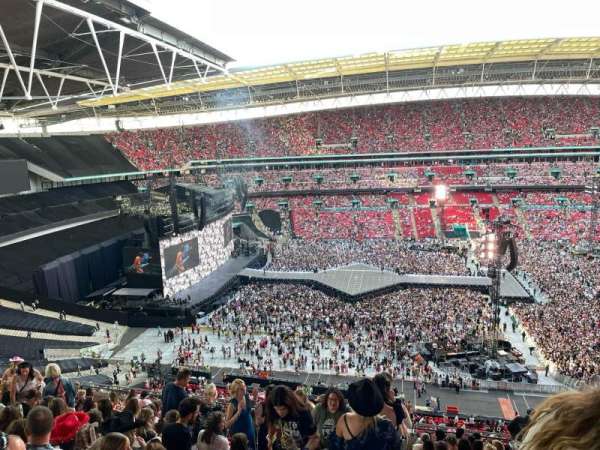 Wembley Stadium, section: 528, row: 17, seat: 31-32