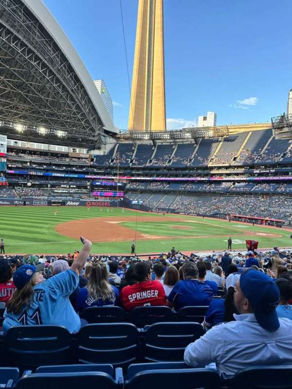 Rogers Centre, section: 133, row: 37, seat: 09