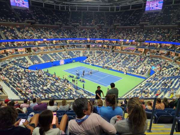 Arthur Ashe Stadium, section: 132, row: J, seat: 11