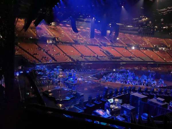 Kia Forum, section: 122, row: 7, seat: 8