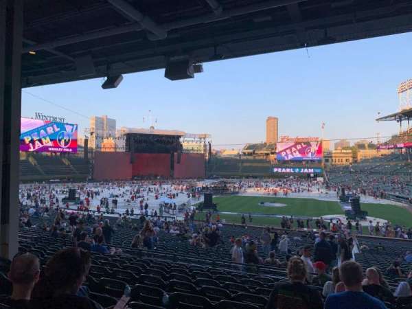 Wrigley Field, section: 213, row: 10, seat: 19