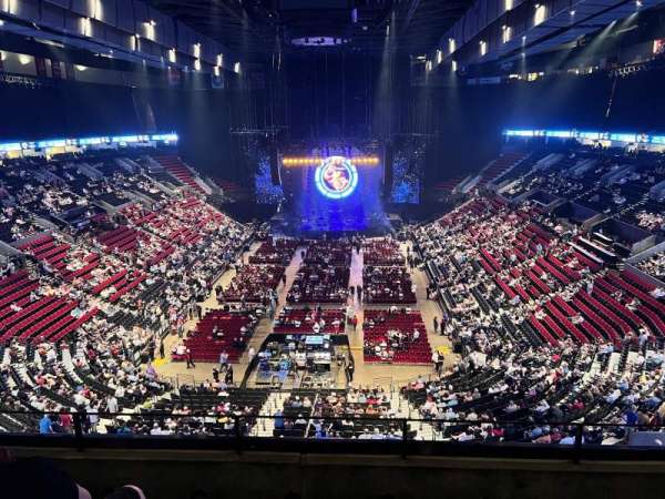 Moda Center, section: 326, row: D, seat: 8