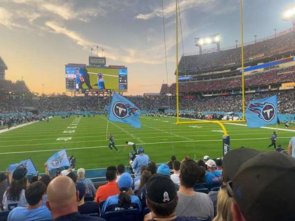 Nissan Stadium, section: 124, row: L, seat: 19