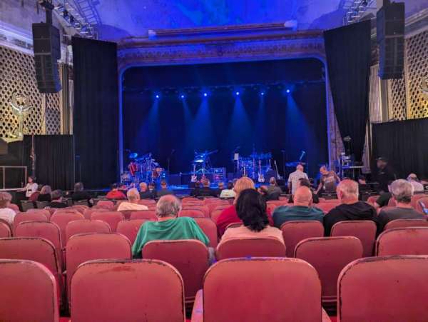 Keswick Theatre, section: Front center, row: A, seat: 105