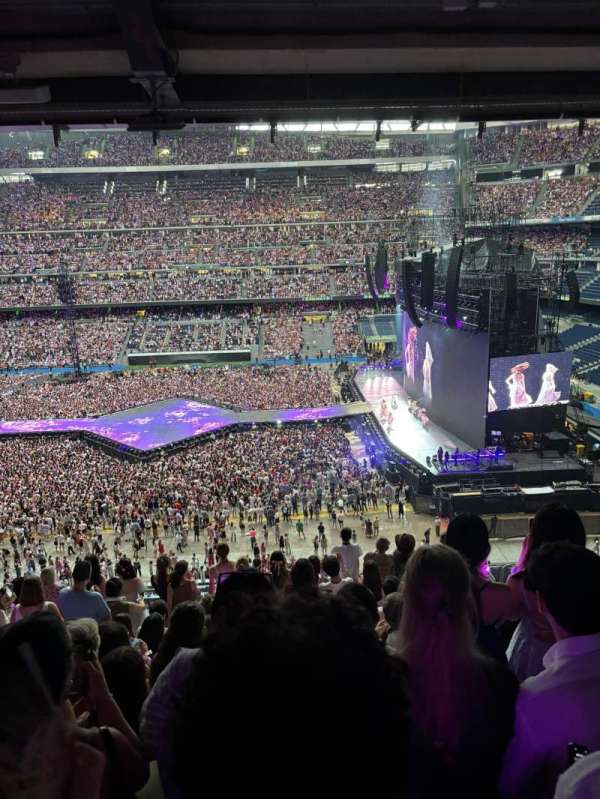 Photo by  at Santiago Bernabéu Stadium