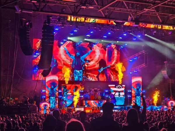 Hollywood Casino Amphitheatre, section: 203, row: BB, seat: 14