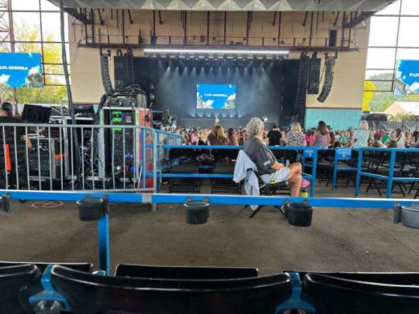 Riverbend Music Center, section: 800, row: BB, seat: 817