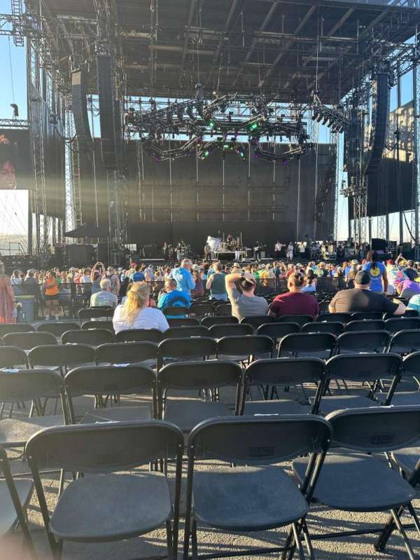 Gorge Amphitheatre, section: 203, row: 7, seat: 38