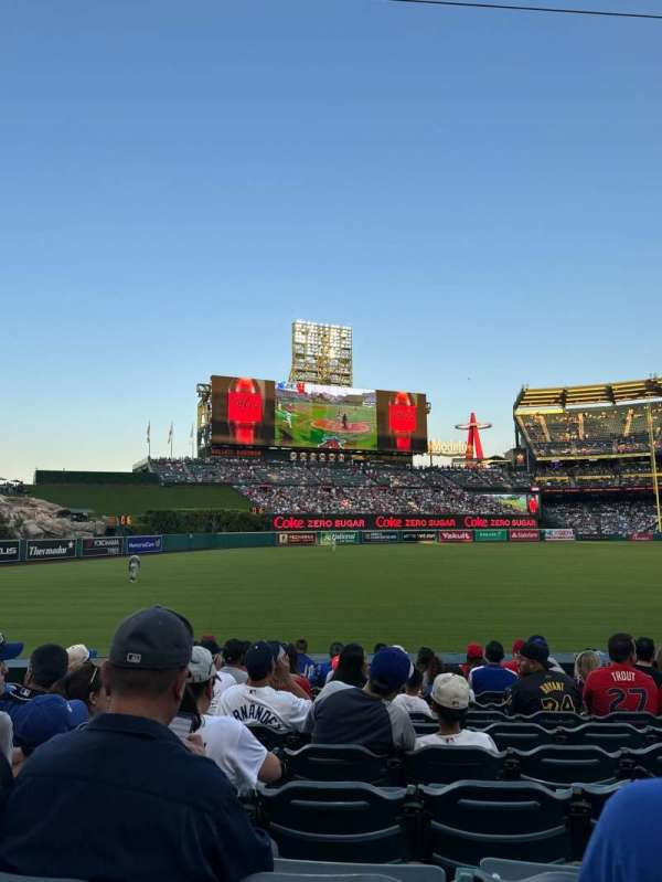 Angel Stadium, section: 106, row: L, seat: 6
