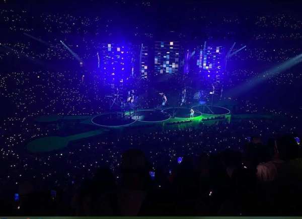 United Center, section: 202, row: 6, seat: 13-14