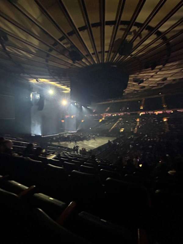 Madison Square Garden, section: 118, row: 15, seat: 15