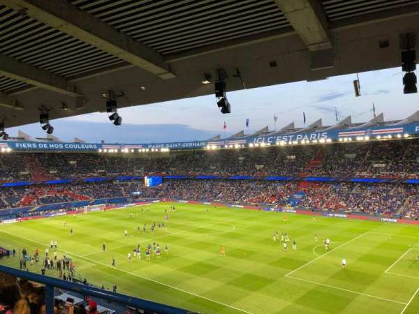 Parc des Princes, section: 423, row: 14, seat: 20