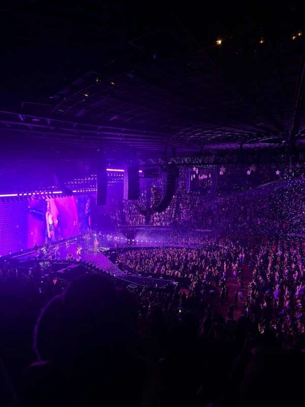 Kia Forum, section: 226, row: 4, seat: 6-7