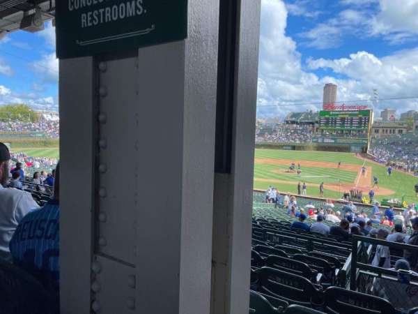 Wrigley Field, section: 214, row: 7, seat: 7
