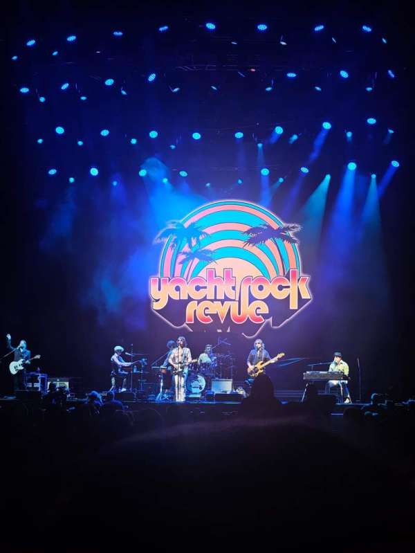 Kia Forum, section: J, row: 9, seat: 2