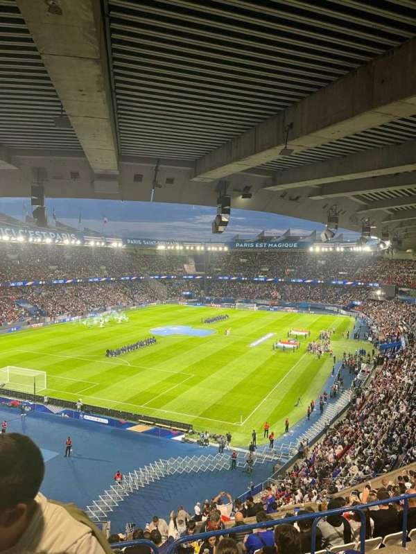 Parc des Princes, section: 315, row: 18, seat: 100