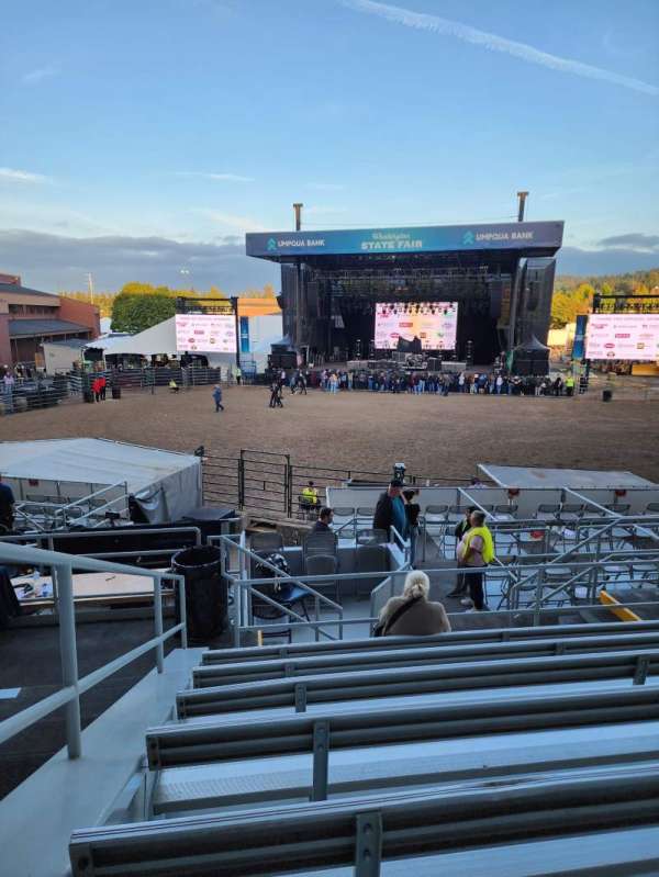 grandstand at the washington state fair, section: GS10 LO, row: 7, seat: 10