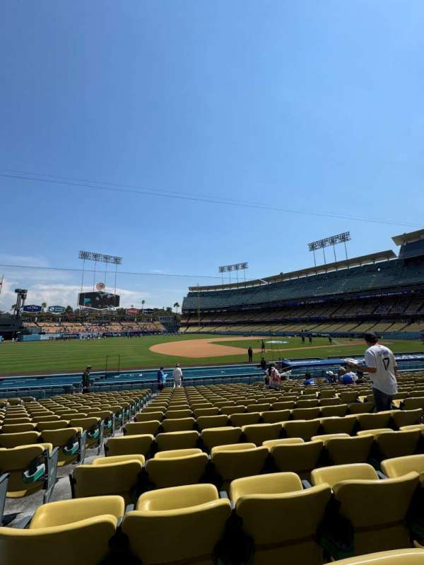 Dodger Stadium, section: 129LG, row: R, seat: 7