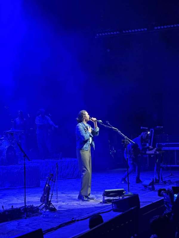 Shoreline Amphitheatre, section: 103, row: B, seat: 15