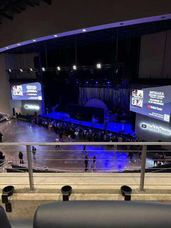 YouTube Theater, section: 206, row: B, seat: 8
