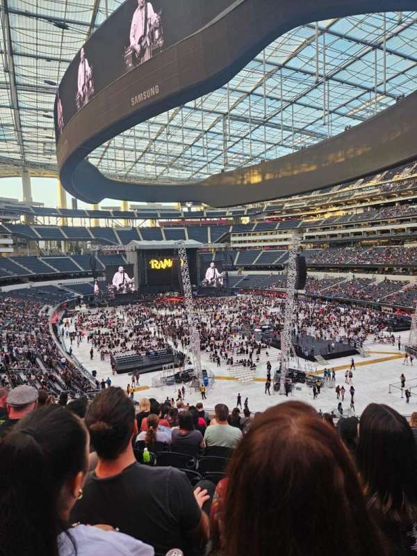 Sofi Stadium, section: 228, row: 15, seat: 7