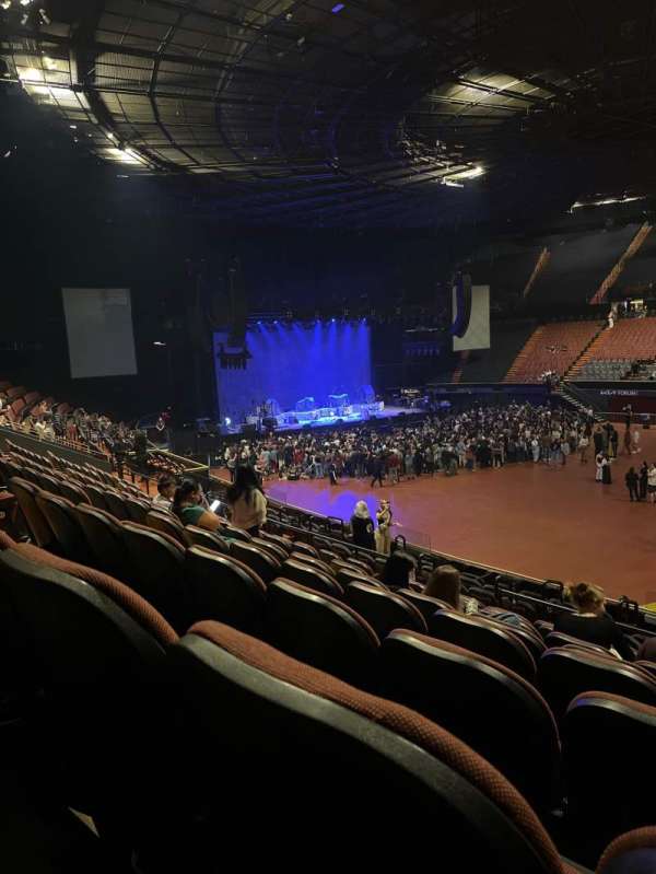 Kia Forum, section: 130, row: 12, seat: 9