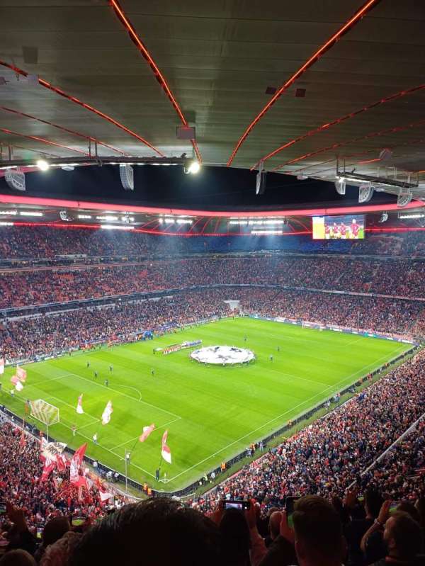 Allianz Arena, section: 321, row: 13, seat: 18