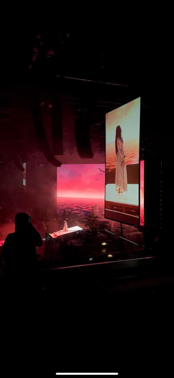Pechanga Arena, section: T11, row: 5, seat: 14