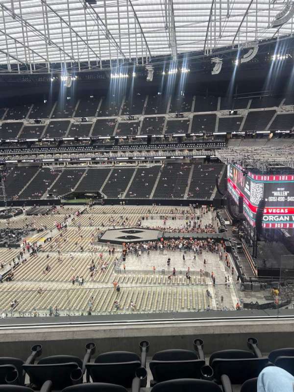 Allegiant Stadium, section: 335, row: 4, seat: 3