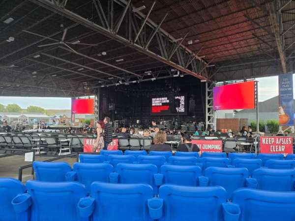 Hollywood Casino Amphitheatre, section: 206, row: FF, seat: 6
