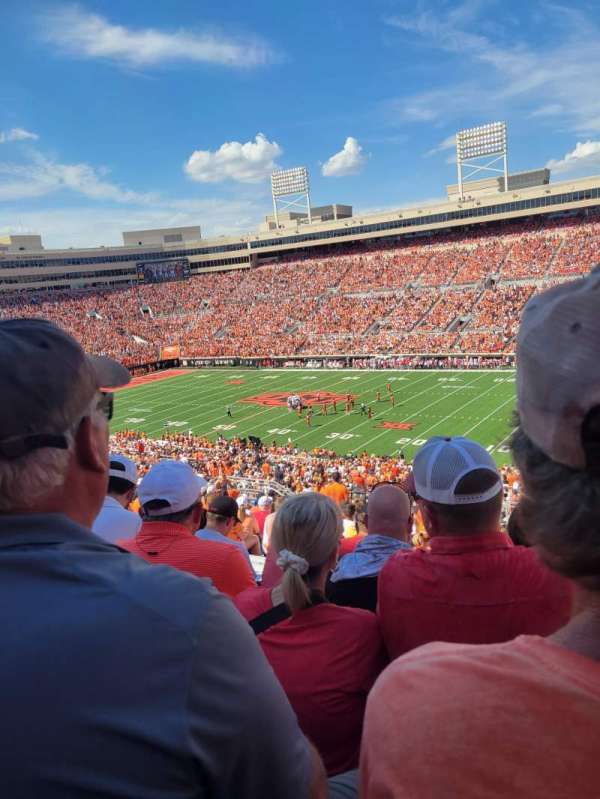 boone pickens stadium, section: 202, row: 15, seat: 4