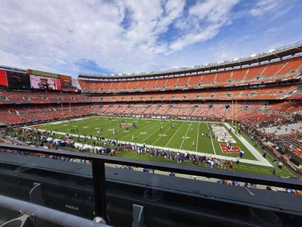 Huntington Bank Field, section: 312, row: 1, seat: 10