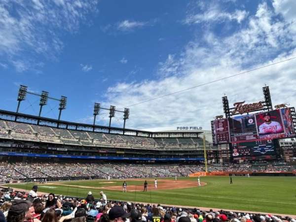 Comerica Park, section: 117, row: 21, seat: 1