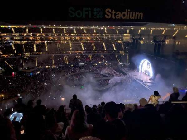 SoFi Stadium, section: 348, row: 8, seat: 6
