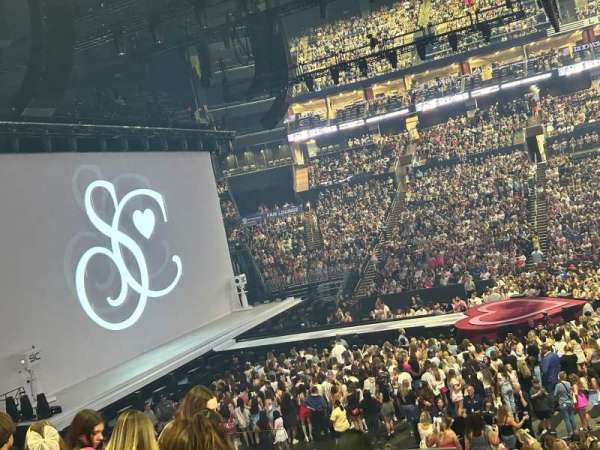 Nationwide Arena, section: 115, row: V, seat: 12