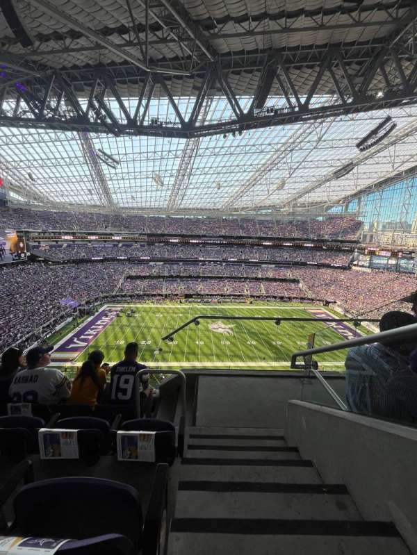 U.S. Bank Stadium, section: 313, row: 4, seat: 2