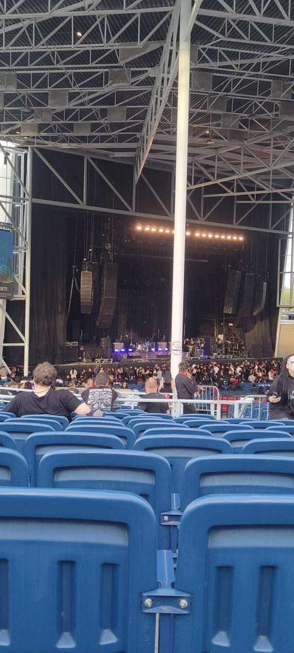 RBC Amphitheatre, section: 409, row: M, seat: 5