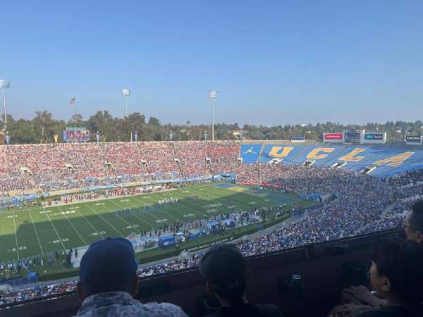 Rose Bowl, section: Club E209, row: B, seat: 11